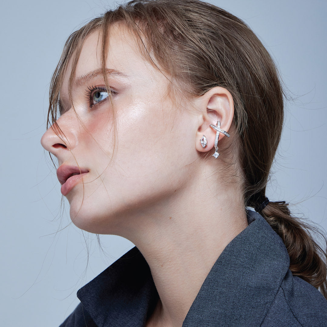 Luxuriate Cross Ear Cuff