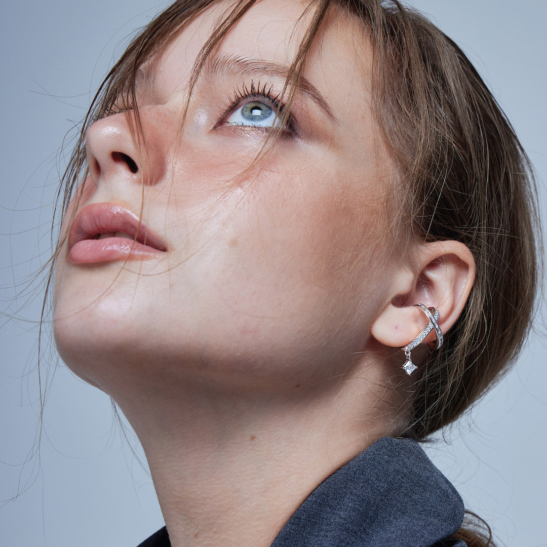 Luxuriate Cross Ear Cuff