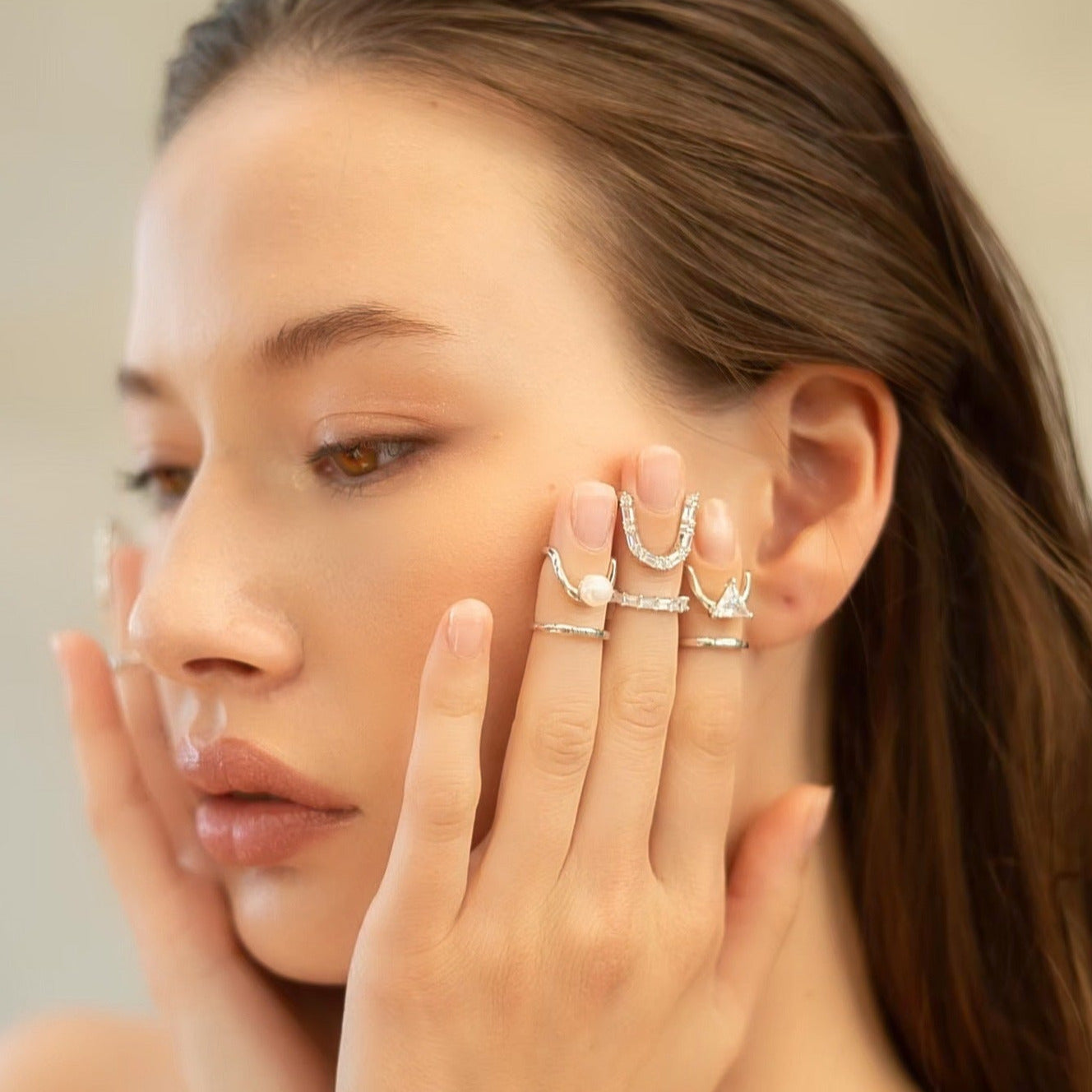 Ava Nail Curve