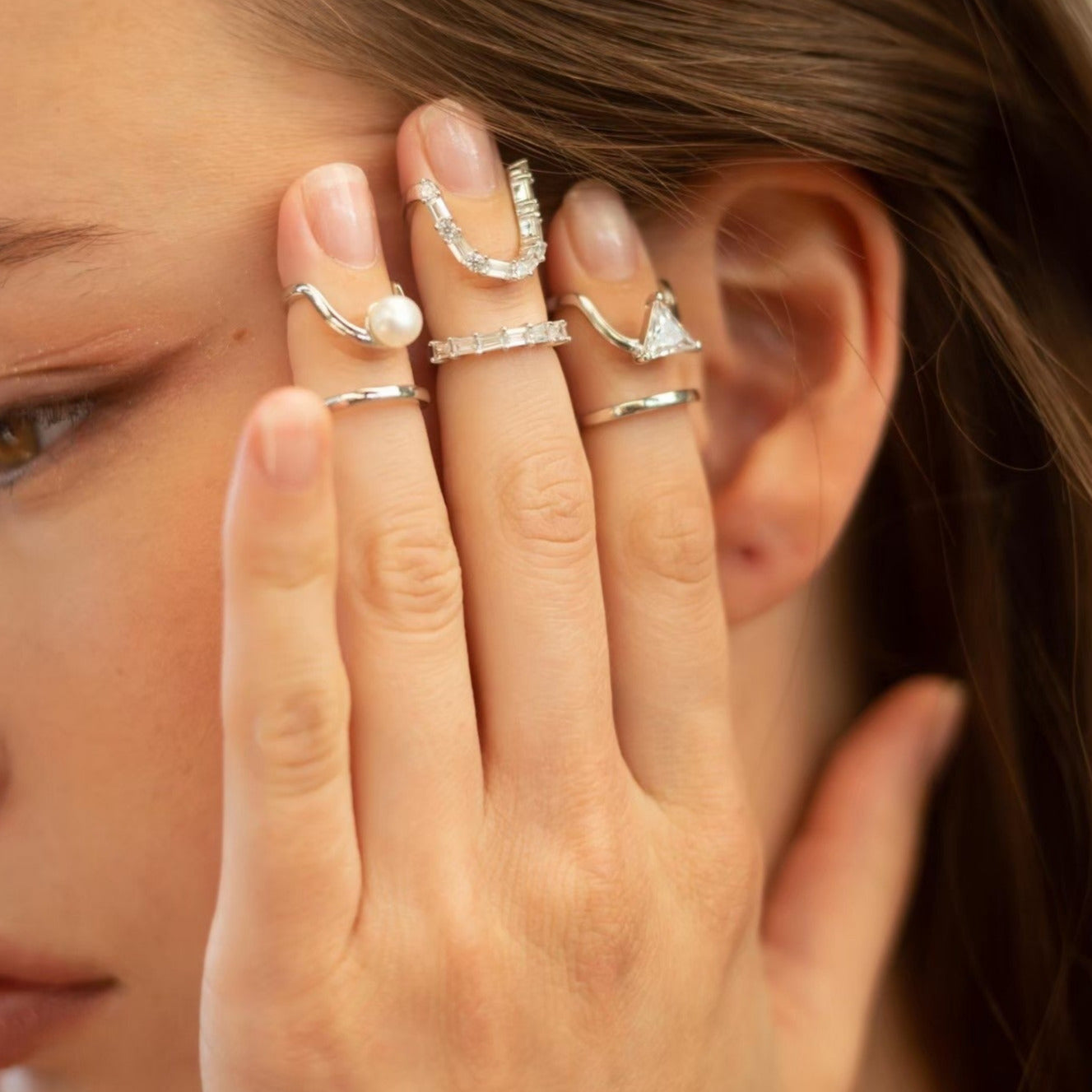 Ava Nail Curve