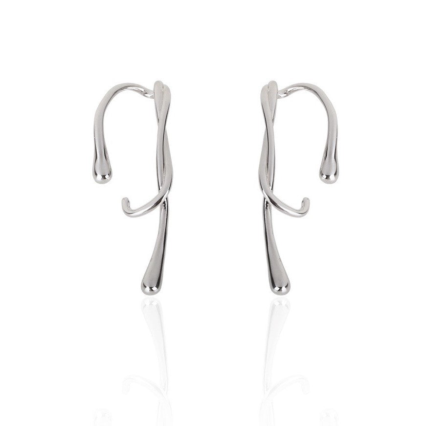 Essential Twist Earring